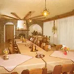 Zum Rehberg 3*