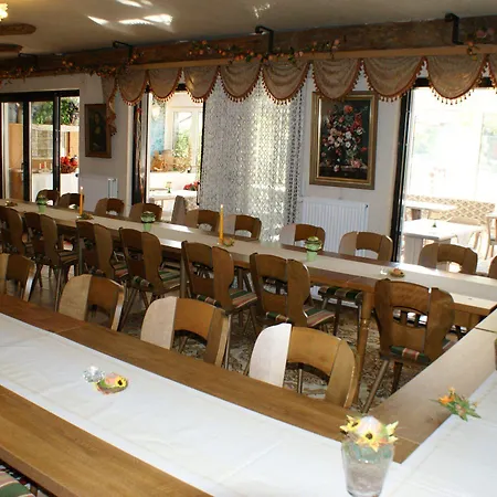 Zum Rehberg 3* Kastellaun