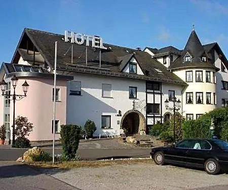 Zum Rehberg 3*