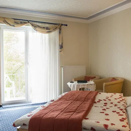 Zum Rehberg Hotel 3*