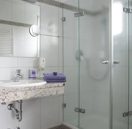 祖姆瑞伯格酒店 3* 卡斯特劳恩